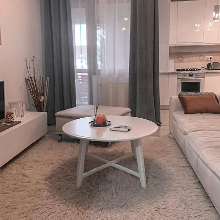 Apartment 2 Rooms Luxury Bucharest Exterior photo