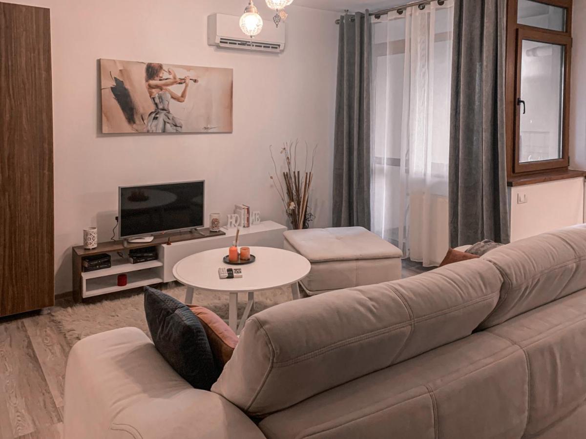 Apartment 2 Rooms Luxury Bucharest Exterior photo