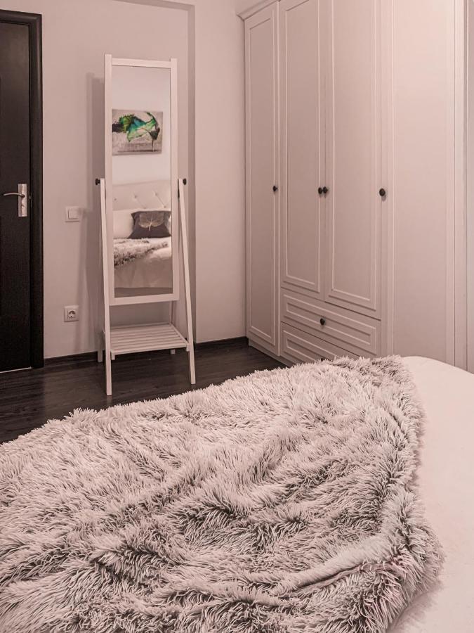Apartment 2 Rooms Luxury Bucharest Exterior photo